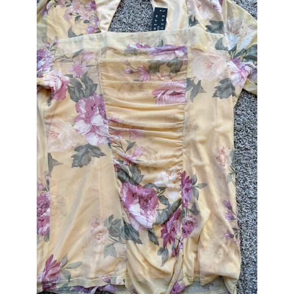 NWT Yellow Floral Beautiful Top Sara Michelle M - Picture 5 of 7